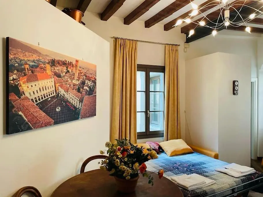 Bella Ciao Old Town Daire Bergamo İtalya